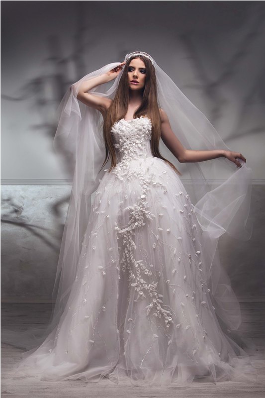 Emili exclusive design