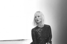 Kate-Moss-Giorgio-Armani-Fall-2019-Campaign04